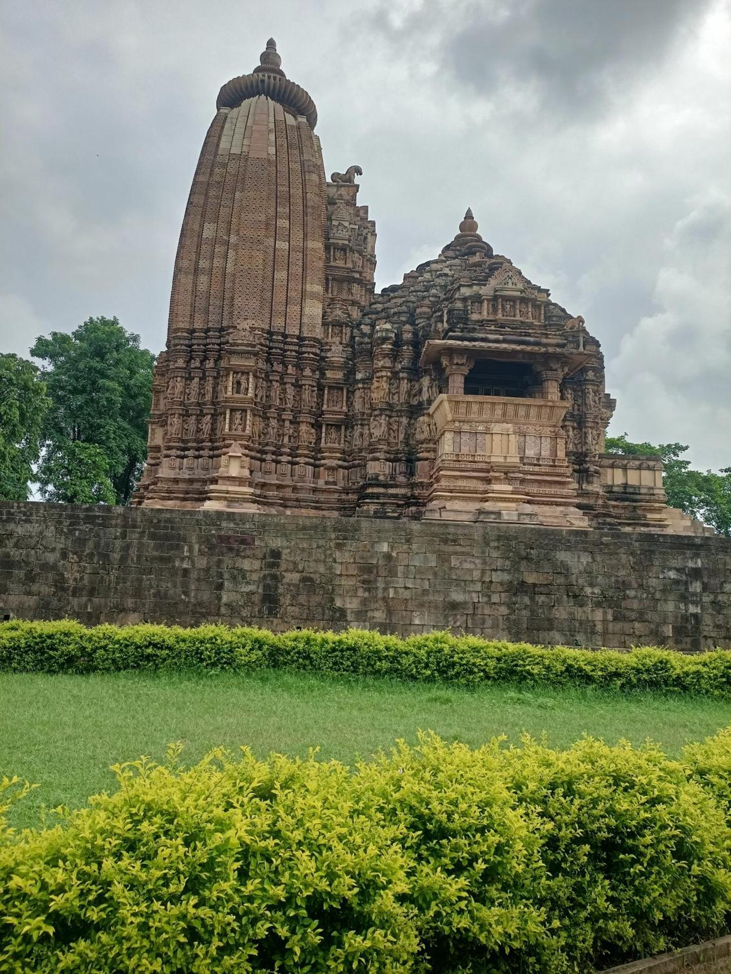 Khajuraho Dreams Homestay Exterior photo