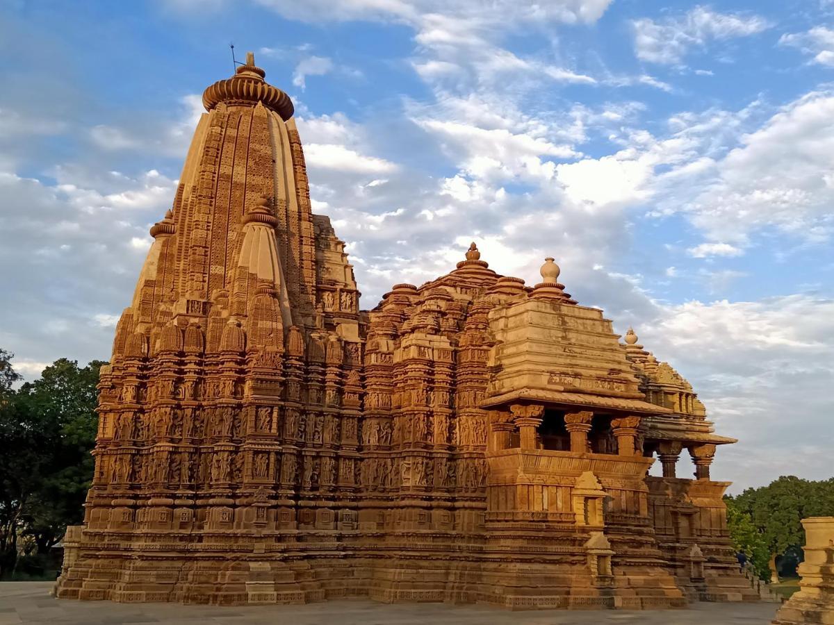 Khajuraho Dreams Homestay Exterior photo