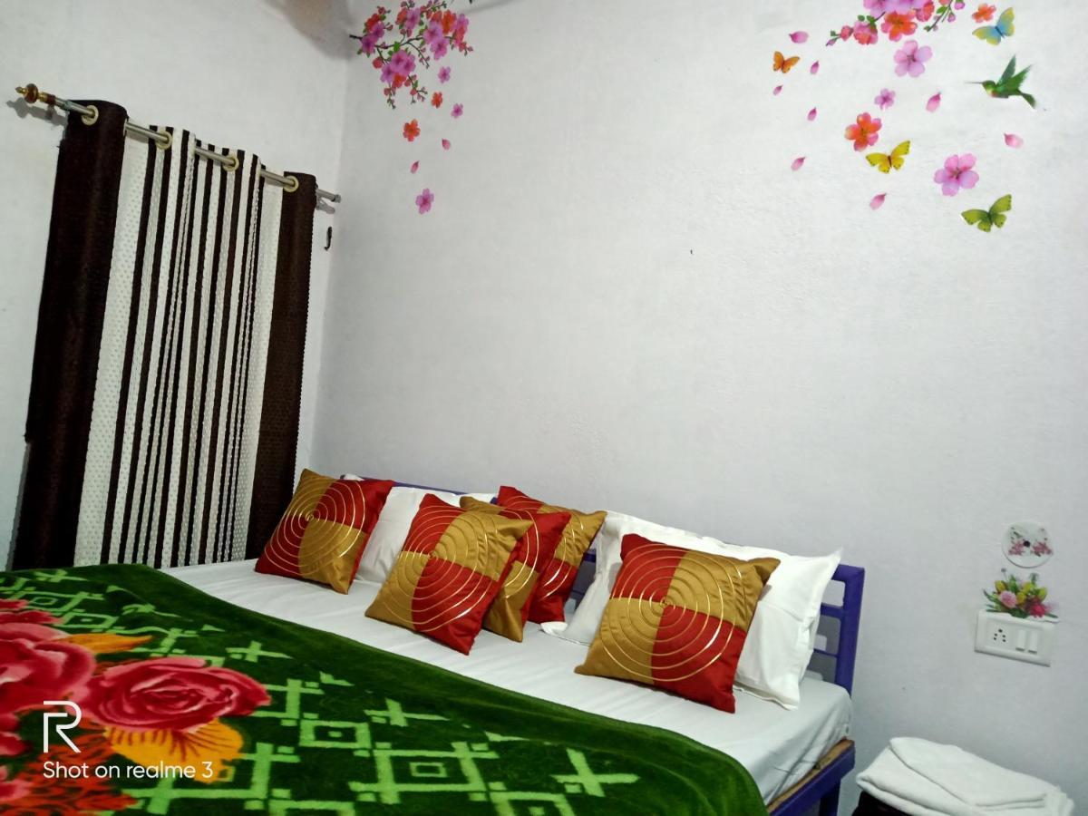 Khajuraho Dreams Homestay Exterior photo